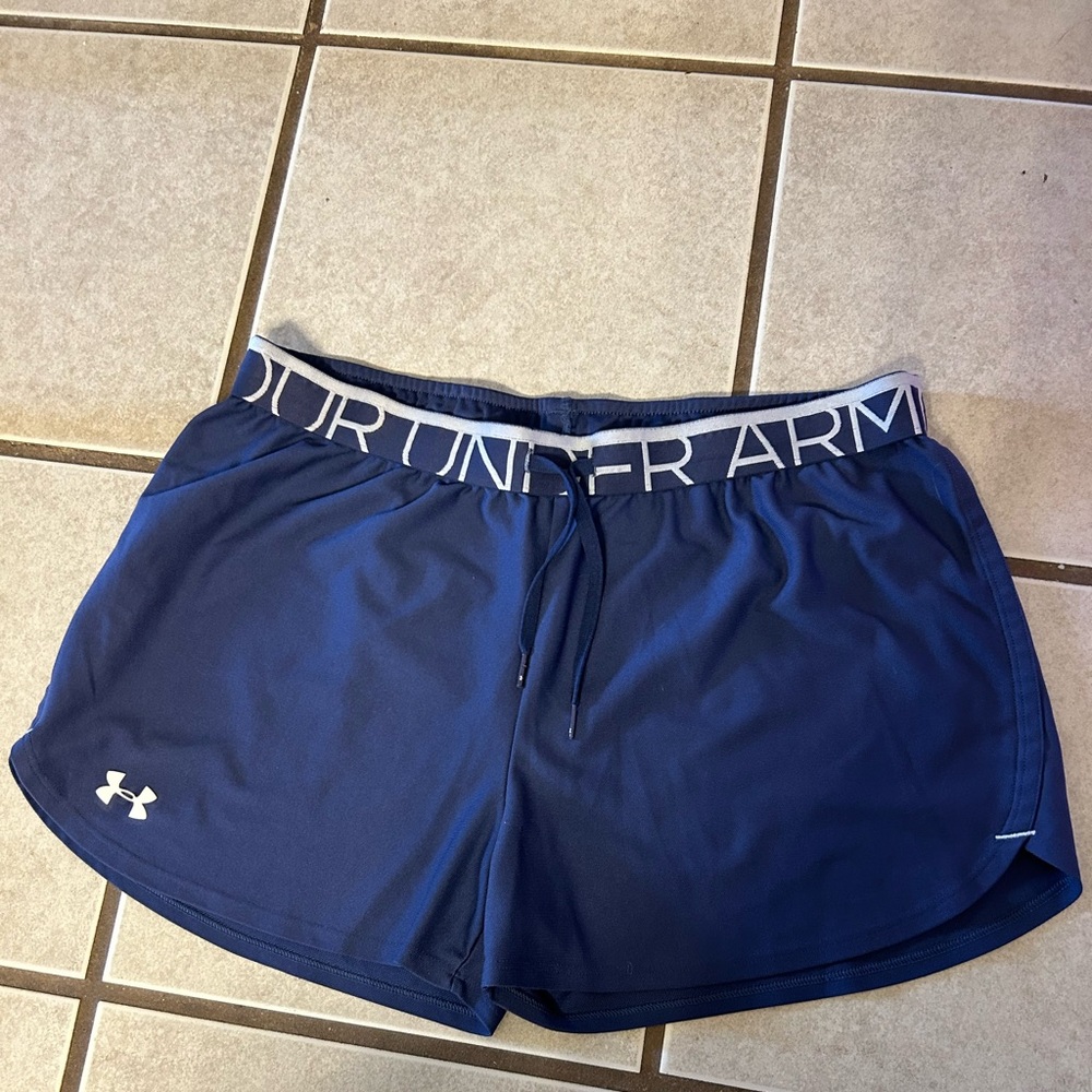 Under Armour, athletic shorts navy large